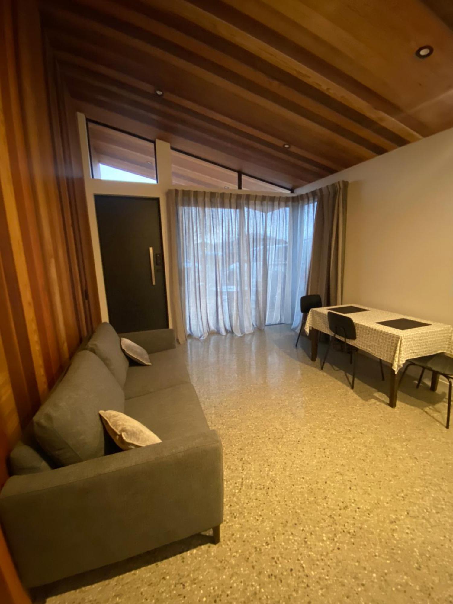 Ferienwohnung Roys View Wanaka Exterior foto